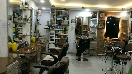 Kral Erkek Kuaförü Yerel İşletme fotoğrafı 2